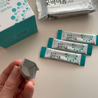 프리마인 유산균 국가지정연구소 선정, 살아있는 생유산균 200억 마리의 힘. 유산균n굿바이옴플러스 — 5점을 준 리뷰어가 2021년 11월 올린 사용 사진