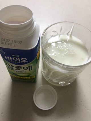 LIVE 매일바이오 알로에 드링킹 요거트 — 5점을 준 리뷰어가 2022년 4월 올린 사용 사진
