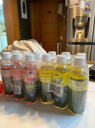 더그레잇티 콤부차 [매일유업] 더그레잇티 44kcal 콤부차 300ml *12개입 (오리지널 6개+베리리치 6개) — 5점을 준 리뷰어가 2023년 8월 올린 사용 사진