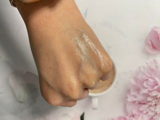 이엔코스 알부틴 알파 화이트닝크림 — 4.5점을 준 리뷰어가 2021년 4월 올린 사용 사진