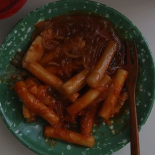 한성기업 무볼레 닭떡볶이+해물떡볶이 2종 세트 — 5점을 준 리뷰어가 2021년 10월 올린 사용 사진