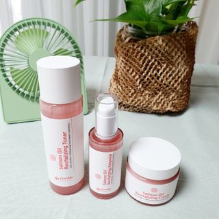 아이앤립 / EYENLIP 아이앤립 연어오일 리바이탈라이징 토너+앰플+크림 3종 세트 — 4점을 준 리뷰어가 2021년 7월 올린 사용 사진