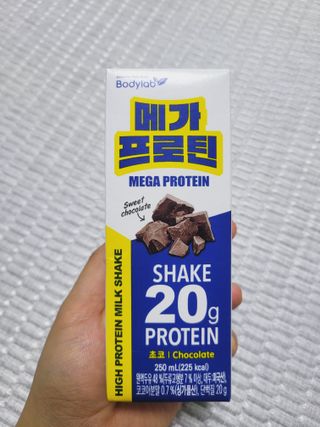 바디랩 프로틴음료 단백질쉐이크 메가프로틴 — 4점을 준 리뷰어가 2022년 4월 올린 사용 사진