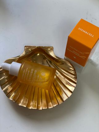 체르엠 스템앤셀 비타민 브라이트닝 에센스 30ml 1개 — 5점을 준 리뷰어가 2022년 1월 올린 사용 사진