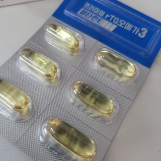체인미 프리미엄 rTG 오메가3 비타민E 850mg x 30캡슐 — 4점을 준 리뷰어가 2021년 11월 올린 사용 사진