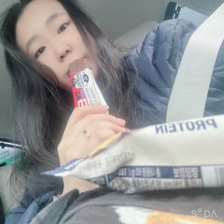 이지프로틴바 3종x각 2ea (고단백질바, 멀티단백질바, 식물성단백질바) — 4점을 준 리뷰어가 2024년 3월 올린 사용 사진