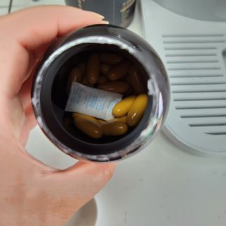 로얄 캐네디언 간이 먼저 알아채는 진한 알부민의 힘, 알부민 골드 — 5점을 준 리뷰어가 2023년 5월 올린 사용 사진
