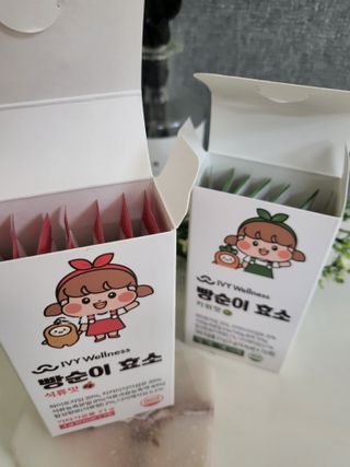 아이비웰니스 빵순이 효소 키위맛 7포 + 석류맛 7포 (총 14포, 2주분) — 5점을 준 리뷰어가 2022년 10월 올린 사용 사진