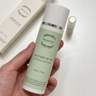술람미네이처 자연주의 화장품ㅣ속보습 충전 + 민감/트러블 피부 진정 - 알로에 듬뿍 수분 크림 50ml — 5점을 준 리뷰어가 2022년 6월 올린 사용 사진