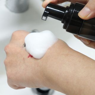 비프리코스메틱 허니 스킨 클렌징폼 150ml — 5점을 준 리뷰어가 2023년 2월 올린 사용 사진