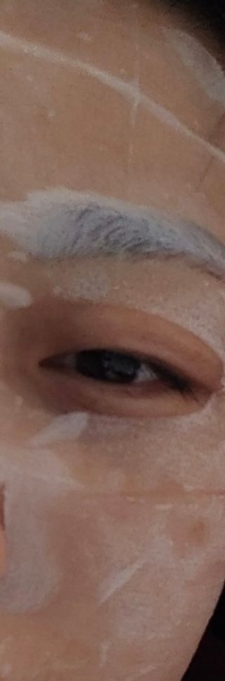 리더스코스메틱 리더스 인솔루션 바세린 모이스처 마스크 — 5점을 준 리뷰어가 2022년 1월 올린 사용 사진