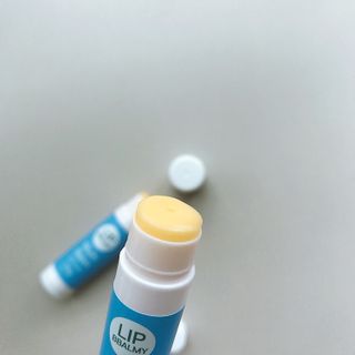 [립빠미] 립앤칙스 멀티밤 + 베리어립밤 2종 — 5점을 준 리뷰어가 2021년 9월 올린 사용 사진
