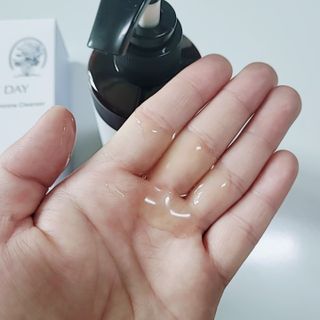 라라로즈데이 시즌2 여성청결제 200ml 아로마 페미민 클렌저, 독일더마인증 — 5점을 준 리뷰어가 2021년 8월 올린 사용 사진