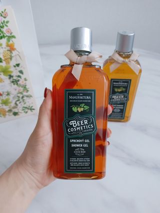 체코 비건화장품 마뉴팍투라 향좋은 천연 맥주샴푸 맥주샤워젤 — 4.5점을 준 리뷰어가 2022년 5월 올린 사용 사진