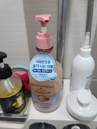 벨먼 내추럴스파 수분광채 스크럽 바디워시 600ml 5종 — 5점을 준 리뷰어가 2022년 5월 올린 사용 사진