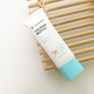 리더스코스메틱 리더스 카밍 바이오틱스 선 에센스 SPF 50+ PA++++ — 5점을 준 리뷰어가 2022년 6월 올린 사용 사진