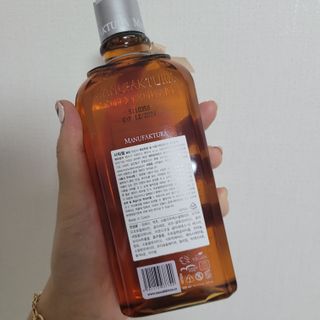체코 비건화장품 마뉴팍투라 향좋은 맥주 샤워젤 (300ml) — 5점을 준 리뷰어가 2022년 6월 올린 사용 사진