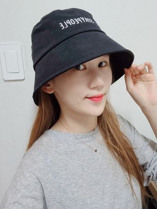 [스테이피플] STAYPEOPLE BUCKET HAT (BLACK) — 5점을 준 리뷰어가 2022년 9월 올린 사용 사진