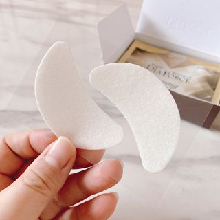 건강누리인터내셔날 레아라 다이아포스 슬리핑 아이패치 골드 & 물광 아이패치 [14회분/총 28매] — 4점을 준 리뷰어가 2022년 7월 올린 사용 사진