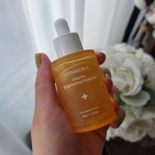체르엠 스템앤셀 비타민 브라이트닝 에센스 30ml 1개 — 5점을 준 리뷰어가 2021년 7월 올린 사용 사진