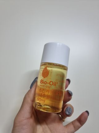 바이오오일 [바이오-오일] 스킨케어 오일 내추럴 60ml — 5점을 준 리뷰어가 2021년 5월 올린 사용 사진