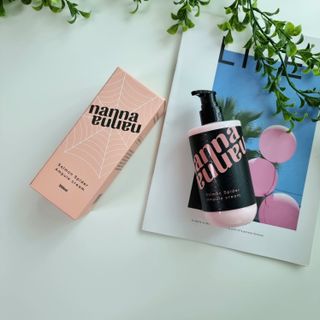 난나 살몬 스파이더 검버섯 미백 톤업 화이트닝 연어 앰플 크림 300ml 대용량 — 5점을 준 리뷰어가 2022년 8월 올린 사용 사진
