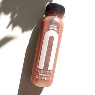 BLENDY'S 핑크 스무디+블론디 스무디 — 4점을 준 리뷰어가 2021년 10월 올린 사용 사진