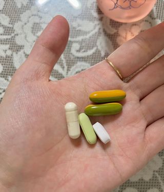 클린24시간 지중해로 쏙빠지다 1SET (800mg*60정) — 4점을 준 리뷰어가 2022년 10월 올린 사용 사진