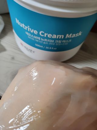 약손명가코스메틱 에오스보떼 뉴트리브 크림 마스크 솔트 500ml — 4점을 준 리뷰어가 2022년 1월 올린 사용 사진