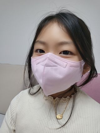 애니가드키즈 새부리형  소형L 5컬러 각 10매입 [크리미베이지, 코튼핑크, 블루레이크, 페일로즈, 민트그린] — 5점을 준 리뷰어가 2022년 2월 올린 사용 사진