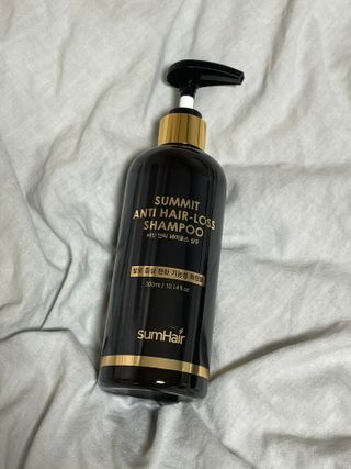 썸헤어 / SUMHAIR 썸헤어  써밋 안티 헤어로스 샴푸+트리트먼트 — 4점을 준 리뷰어가 2021년 6월 올린 사용 사진