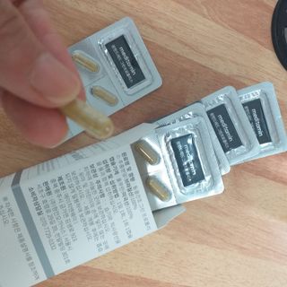 메디타민 원헌드레드 그린프로폴리스 — 5점을 준 리뷰어가 2021년 10월 올린 사용 사진