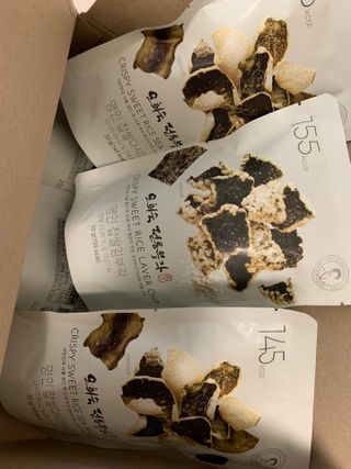 오희숙 전통부각 명인 찹쌀김부각, 찹쌀다시마부각, 황태껍질튀각 총 6봉 — 5점을 준 리뷰어가 2021년 6월 올린 사용 사진