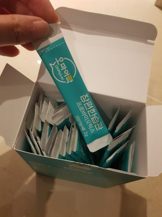 [유산균] 오마이락 장편한습관 프로바이오틱스 30P — 5점을 준 리뷰어가 2022년 11월 올린 사용 사진