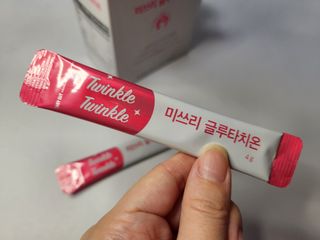 메디포스트 모비타 미쓰리 글루타치온 30포 — 5점을 준 리뷰어가 2022년 11월 올린 사용 사진