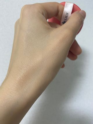 [크리스앤릴리] 내츄럴 글로우 97쿠션 — 4.5점을 준 리뷰어가 2022년 10월 올린 사용 사진