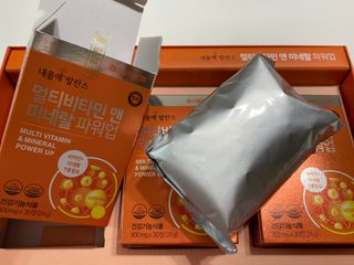 서울약사신협_내몸애발란스멀티비타민앤미네랄파워업_800mg x 90정 — 5점을 준 리뷰어가 2021년 8월 올린 사용 사진