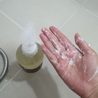 빅그린 니치 퍼퓸 바이옴바디워시 500ml(상탈, 블랙베리&베이, 블랑쉐 3종 중 택1) — 5점을 준 리뷰어가 2022년 8월 올린 사용 사진