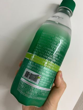 몽베스트 Montbest with Sparkling water Lime20병 — 4.5점을 준 리뷰어가 2022년 6월 올린 사용 사진
