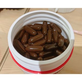 Swisse 스위스 고함량 프로폴리스 2,000mg 210정 — 4점을 준 리뷰어가 2021년 3월 올린 사용 사진