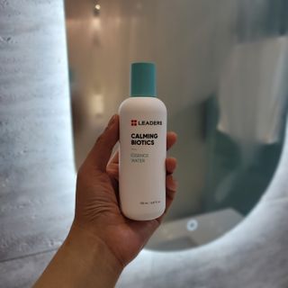 리더스코스메틱 리더스 카밍 바이오틱스 에센스 워터 — 4점을 준 리뷰어가 2022년 5월 올린 사용 사진
