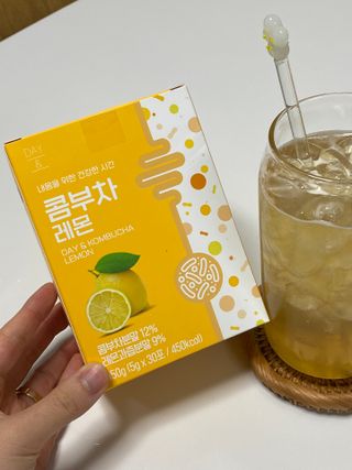 참앤들황토농원 7가지 맛! 탄산 톡톡! 스파클링! 데이앤 콤부차 7종 10포 1박스씩 ★총 7박스★ — 5점을 준 리뷰어가 2023년 2월 올린 사용 사진