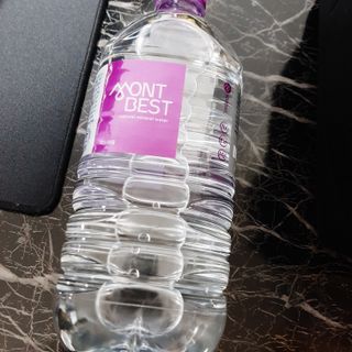 몽베스트 MONTBEST 1L 12입 — 5점을 준 리뷰어가 2022년 4월 올린 사용 사진