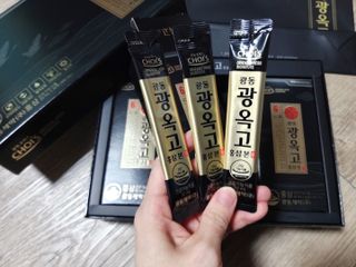 [광동제약] 광동 광옥고 홍삼 본 30포+쇼핑백 증정 — 5점을 준 리뷰어가 2021년 11월 올린 사용 사진