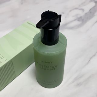 프리마인 메이크업과 들뜨는 각질까지 한방에 깐달걀로! 순하기까지한 셀베이스 그린티클렌저(200ml) — 5점을 준 리뷰어가 2023년 5월 올린 사용 사진