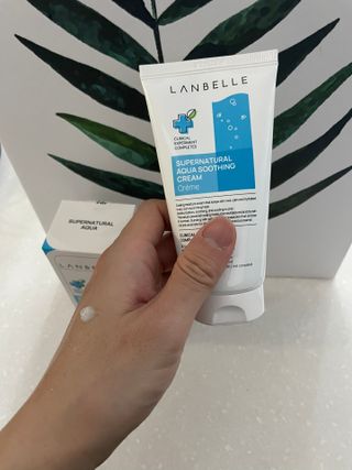 랑벨 수퍼내츄럴 아쿠아 수딩 크림 100ml — 5점을 준 리뷰어가 2022년 4월 올린 사용 사진