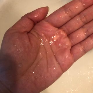 [위켄더스] 기분좋은 하루를 선사해주는 핸드& 바디워시 1종 랜덤발송 — 3.5점을 준 리뷰어가 2022년 4월 올린 사용 사진
