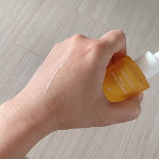 체르엠 스템앤셀 비타민 브라이트닝 에센스 30ml 1개 — 4.5점을 준 리뷰어가 2021년 8월 올린 사용 사진