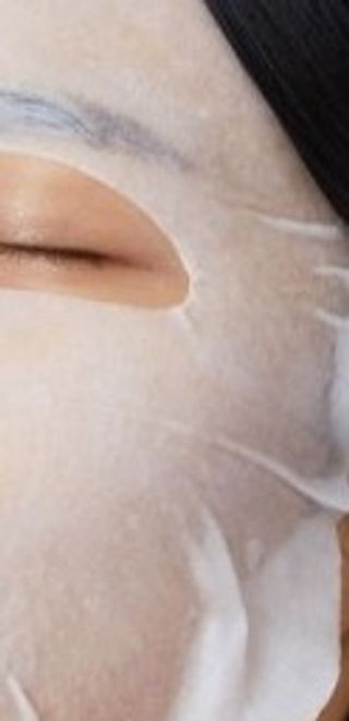 체르엠 그린 케비어 더블워터 마스크팩 5매입  2팩 — 5점을 준 리뷰어가 2021년 11월 올린 사용 사진