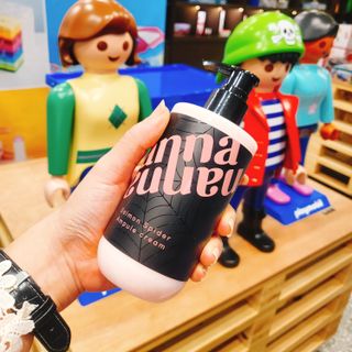 난나 살몬 스파이더 검버섯 미백 톤업 화이트닝 연어 앰플 크림 300ml 대용량 — 5점을 준 리뷰어가 2022년 12월 올린 사용 사진